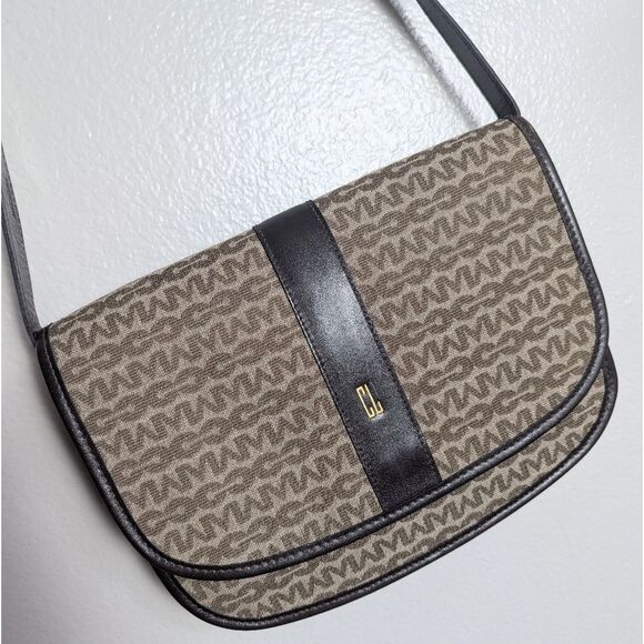 Vintage Mark Cross Signature Print Leather Brown Flap Shoulder Crossbody Bag - Picture 2 of 9